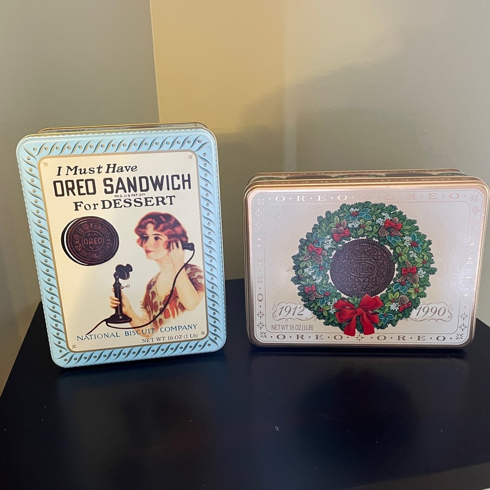 Lot of 2 Vintage OREO Chocolate Sandwich Cookie Collectible Tins 1986 & 1990